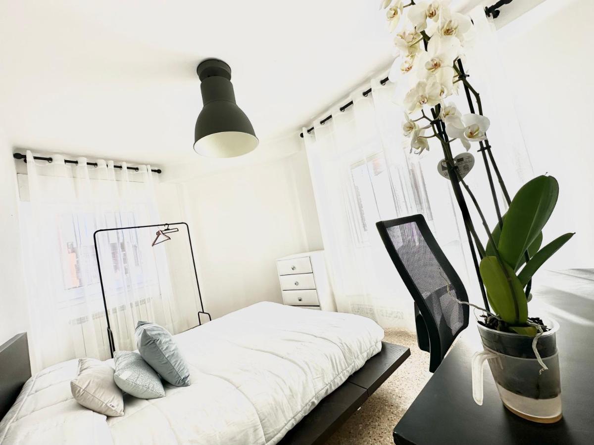 Apartamento Cebra Apartment Zaragoza Luaran gambar
