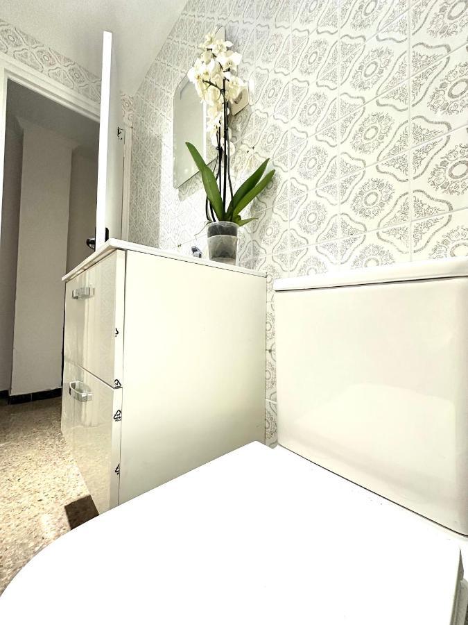 Apartamento Cebra Apartment Zaragoza Luaran gambar